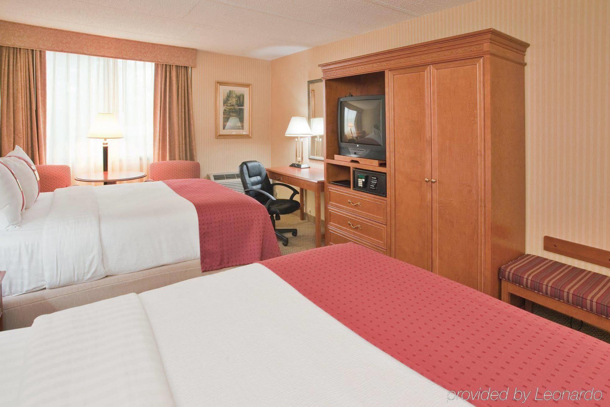 Holiday Inn Middletown Goshen Exterior foto